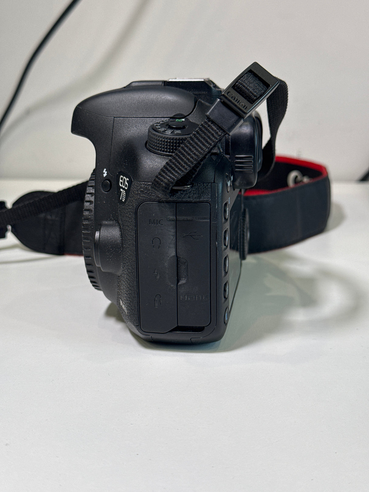 (USED) Canon EOS 7D Mark II Body Only