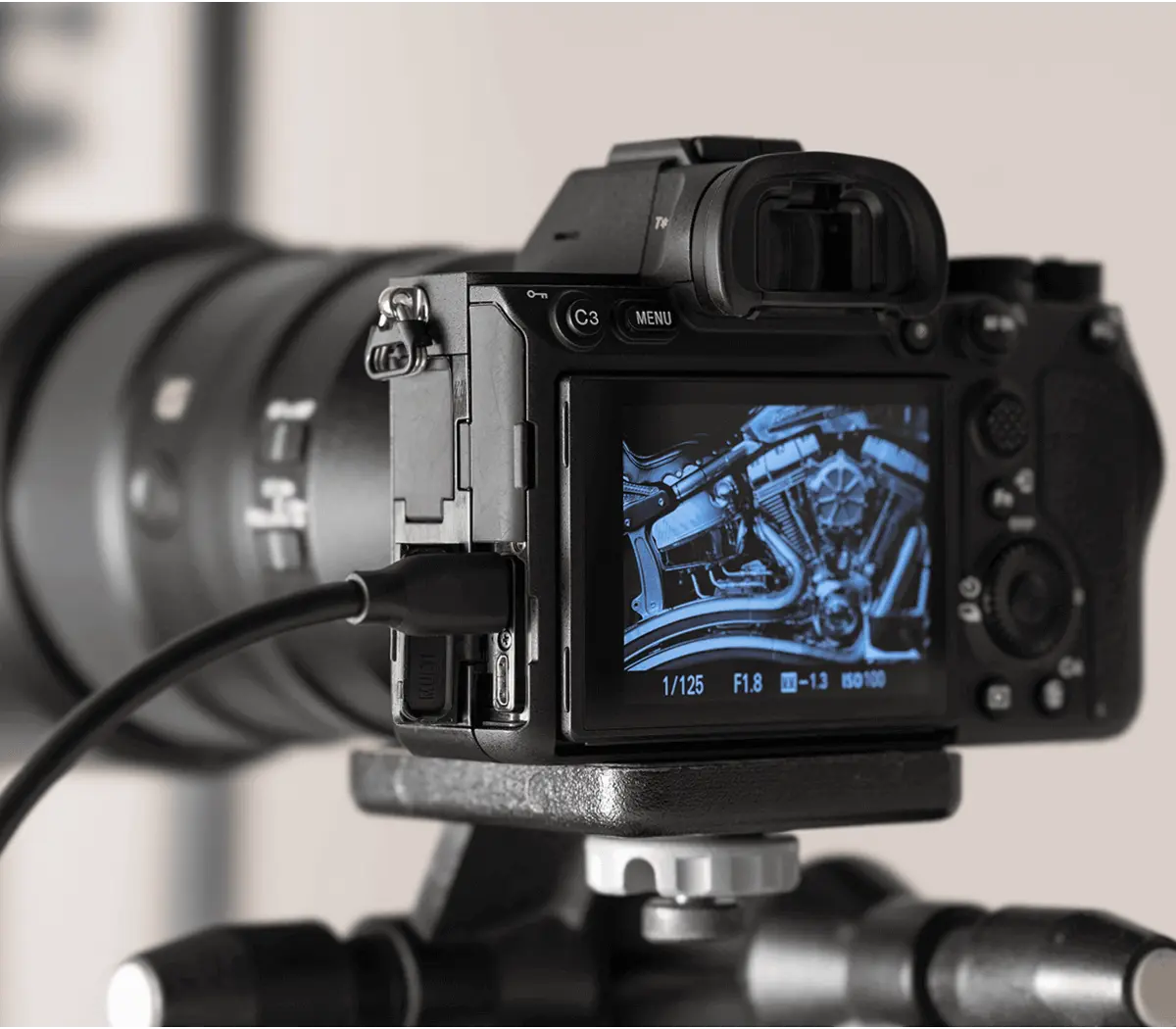 Sony A7R IV - Full-frame Interchangeable Lens Camera 61MP, 10FPS, 4K/30p