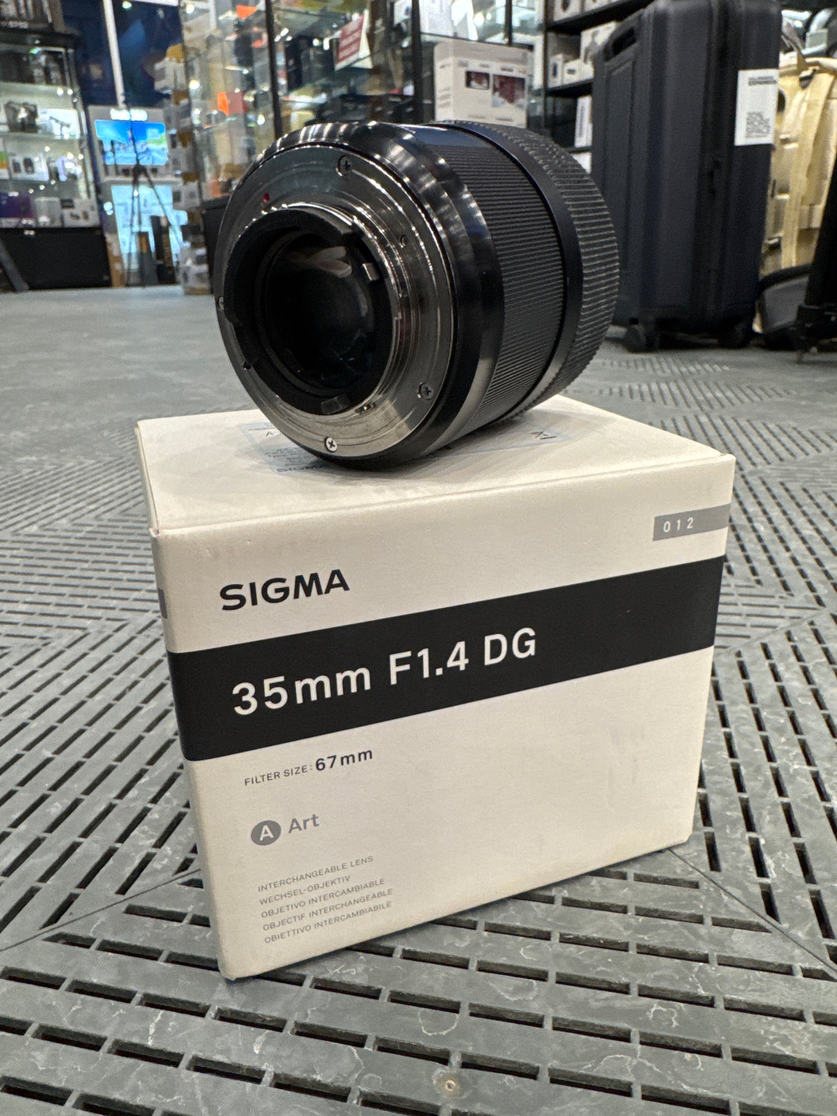 (USED) Sigma 35mm F1.4 DG Lens for Nikon F Mount