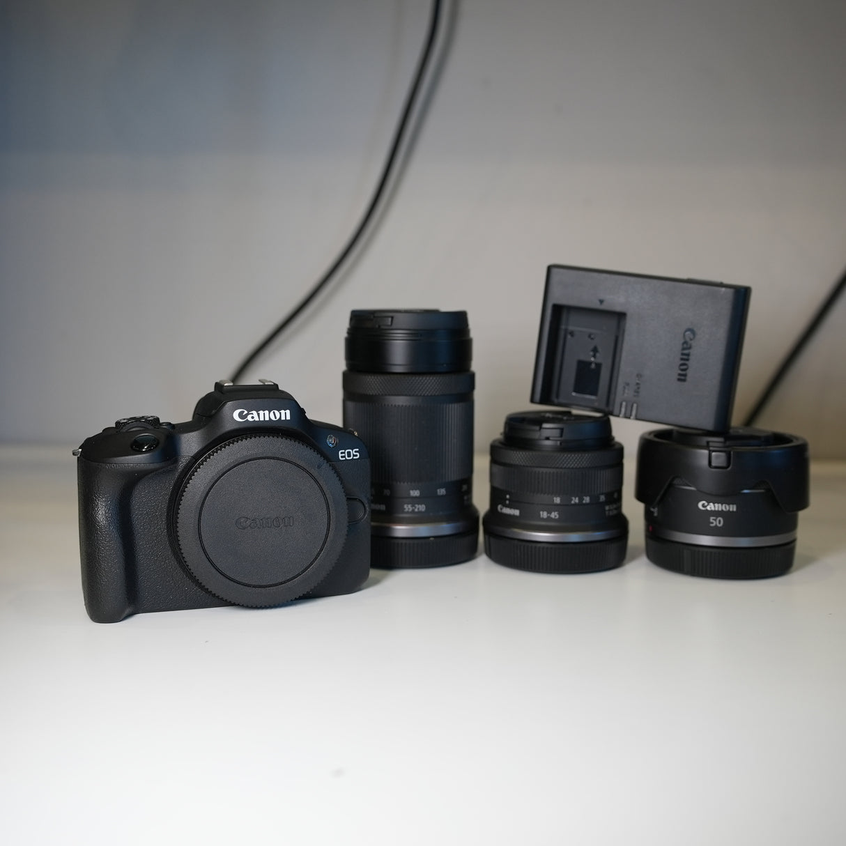 (USED) Canon EOS R100 Mirrorless Camera FULL KIT!