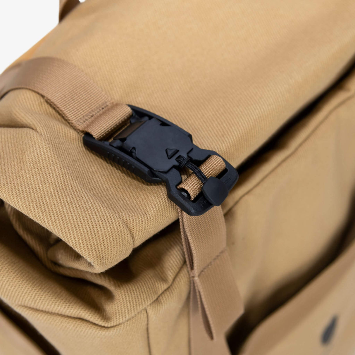 Weekender Backpack With Camera Cube