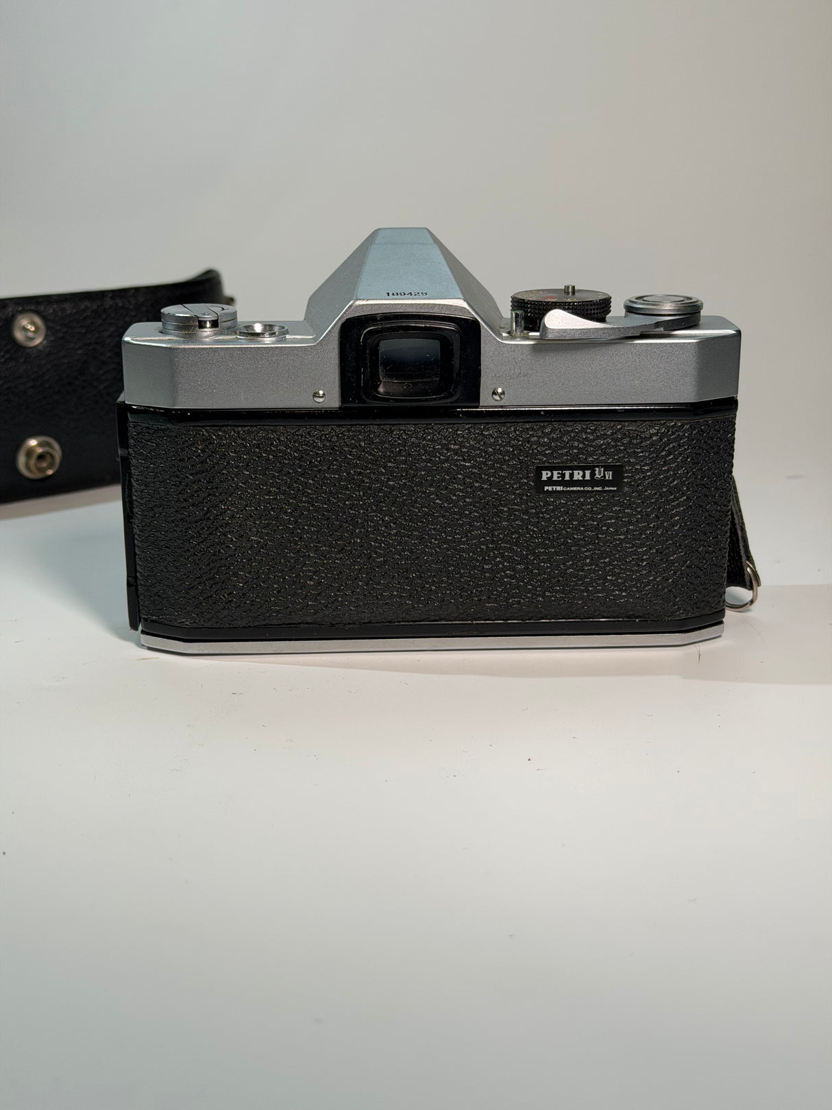 (USED) Petri V VI with 55mm f/1.8 Lens