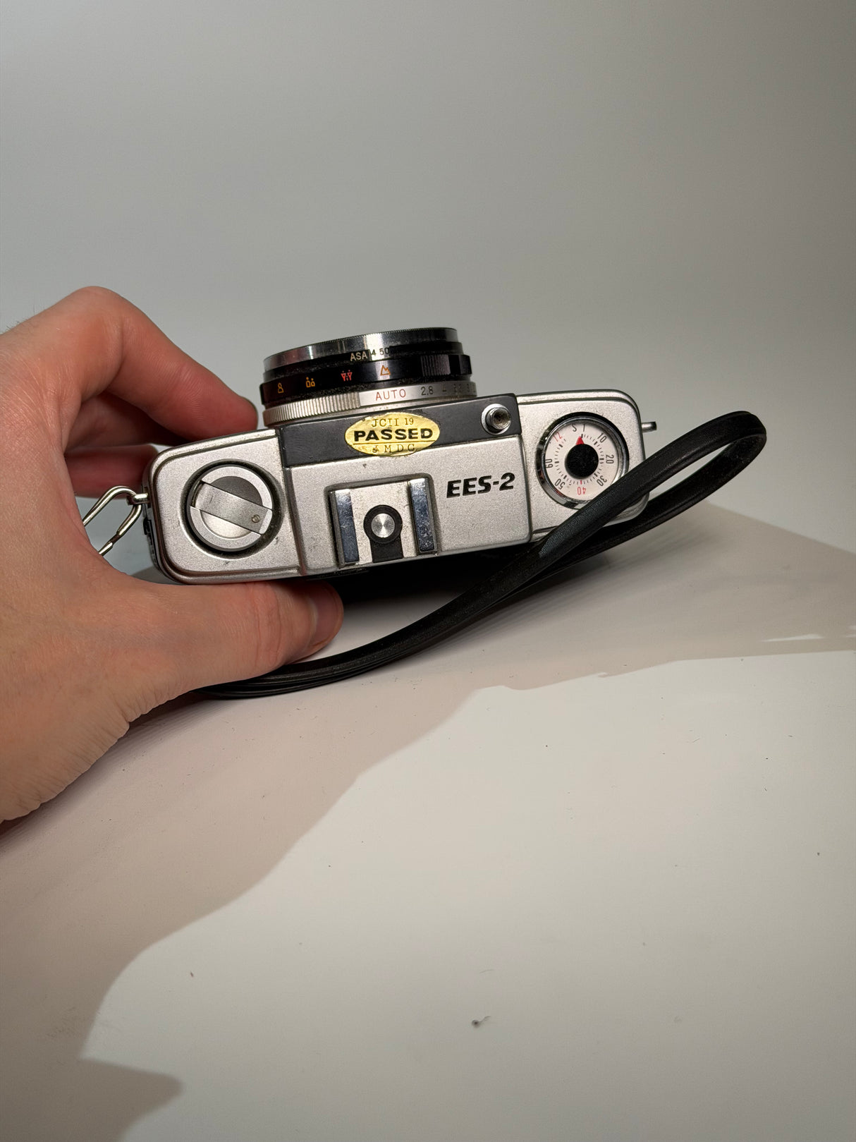 (USED) Olympus PEN EES-2 Half-Frame Film Camera