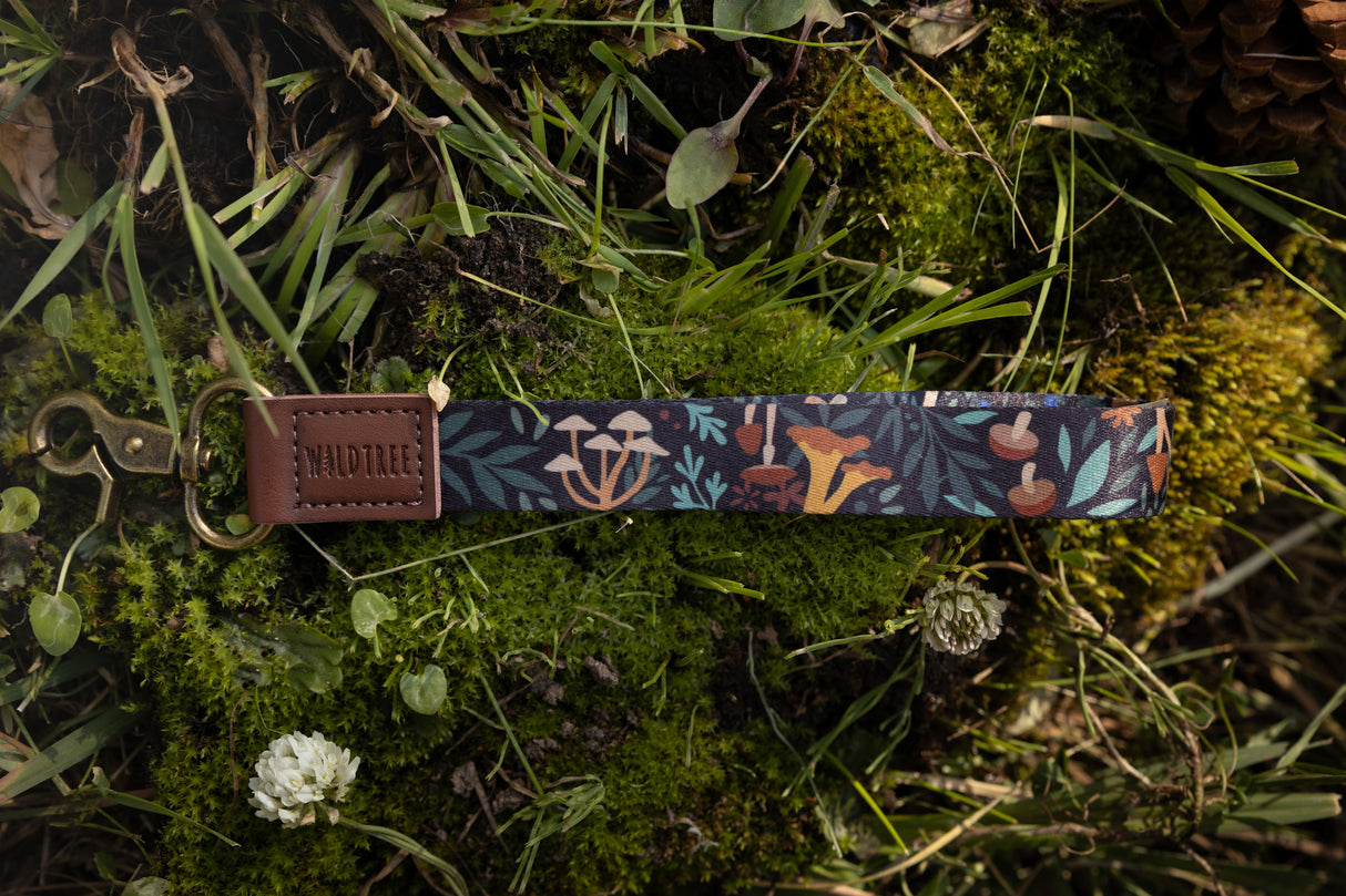 Forest Foliage Wristlet Keychain
