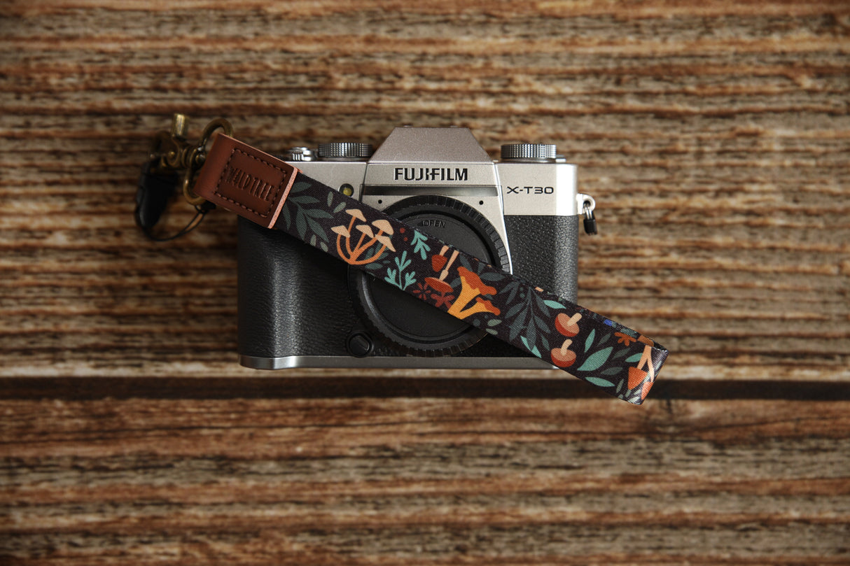 Forest Foliage Wristlet Keychain