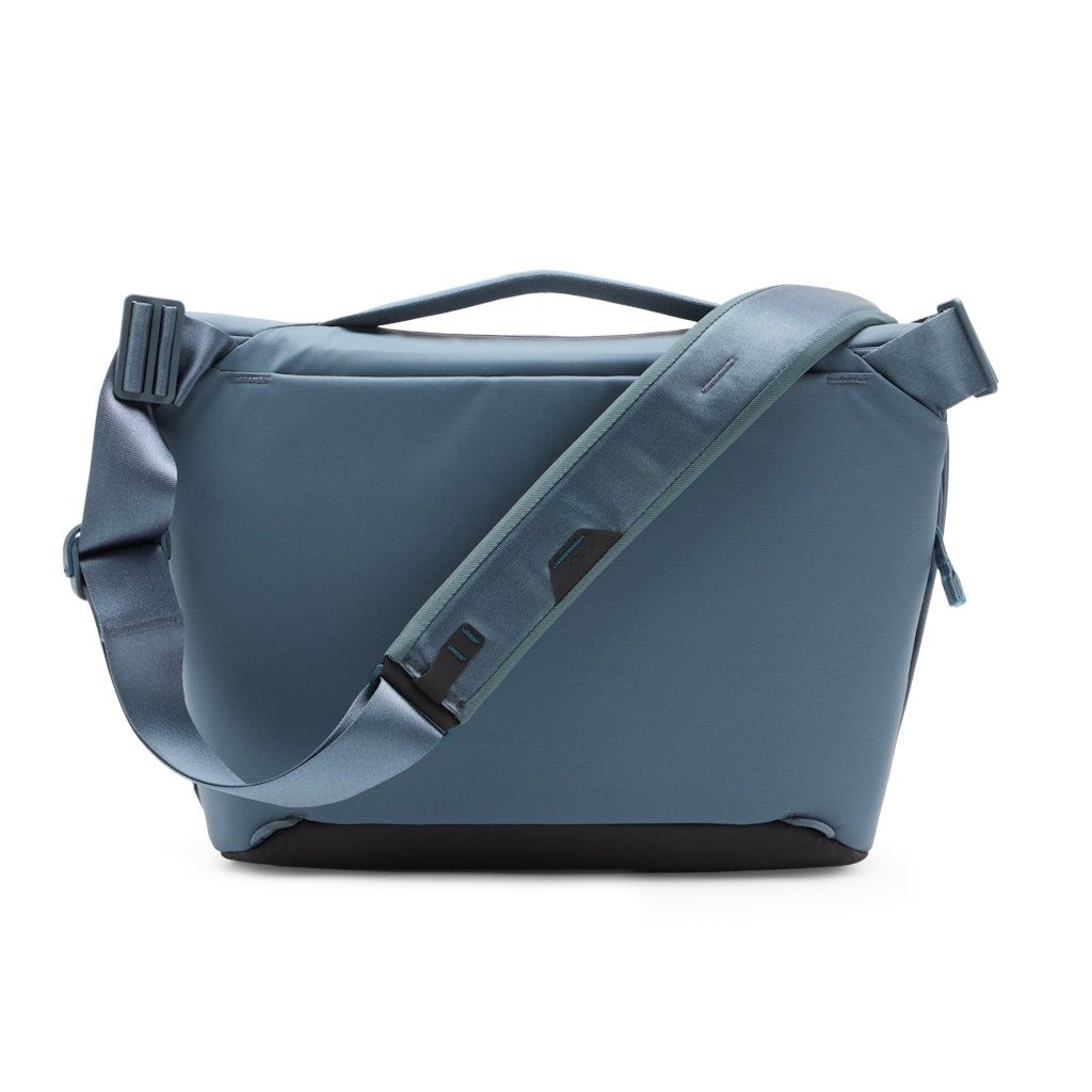 Everyday Messenger | 13L | Ocean