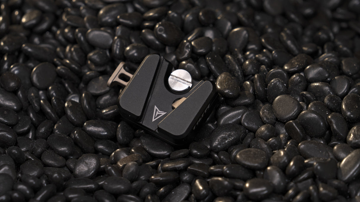 Tilta Pocket V-Mount Battery Plate V2 – Black