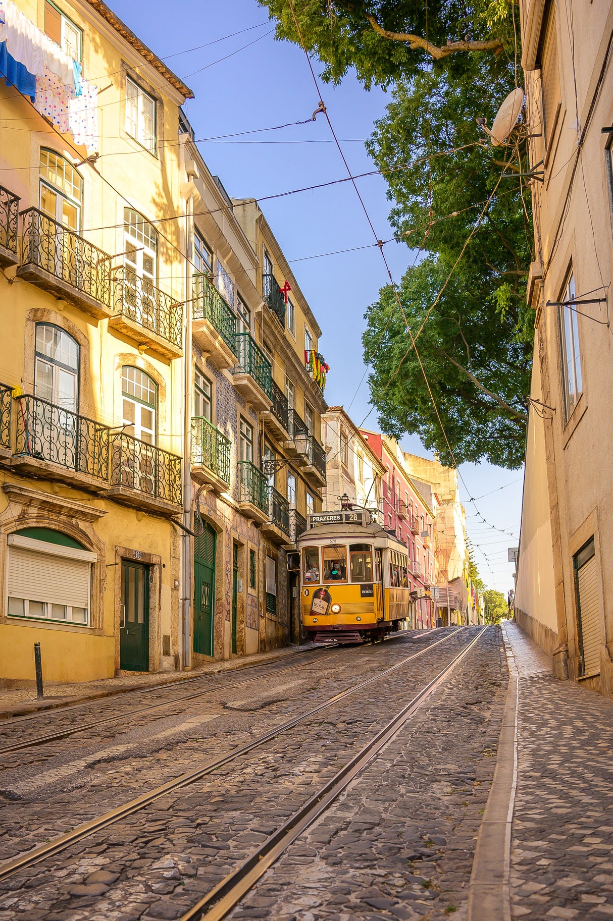 Nikon NIKKOR Z 17-28mm f/2.8 Lens