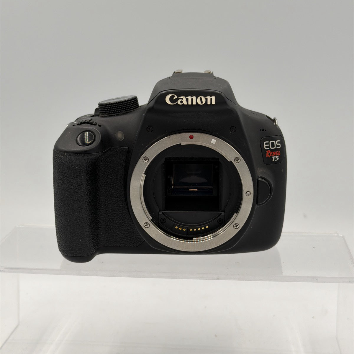 Used Canon eos Eos rebel t5 Camera