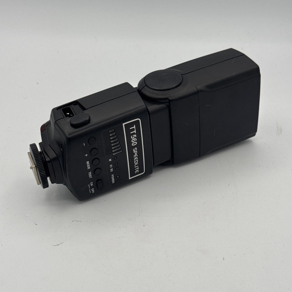 Used Neewer TT560 Speedlite