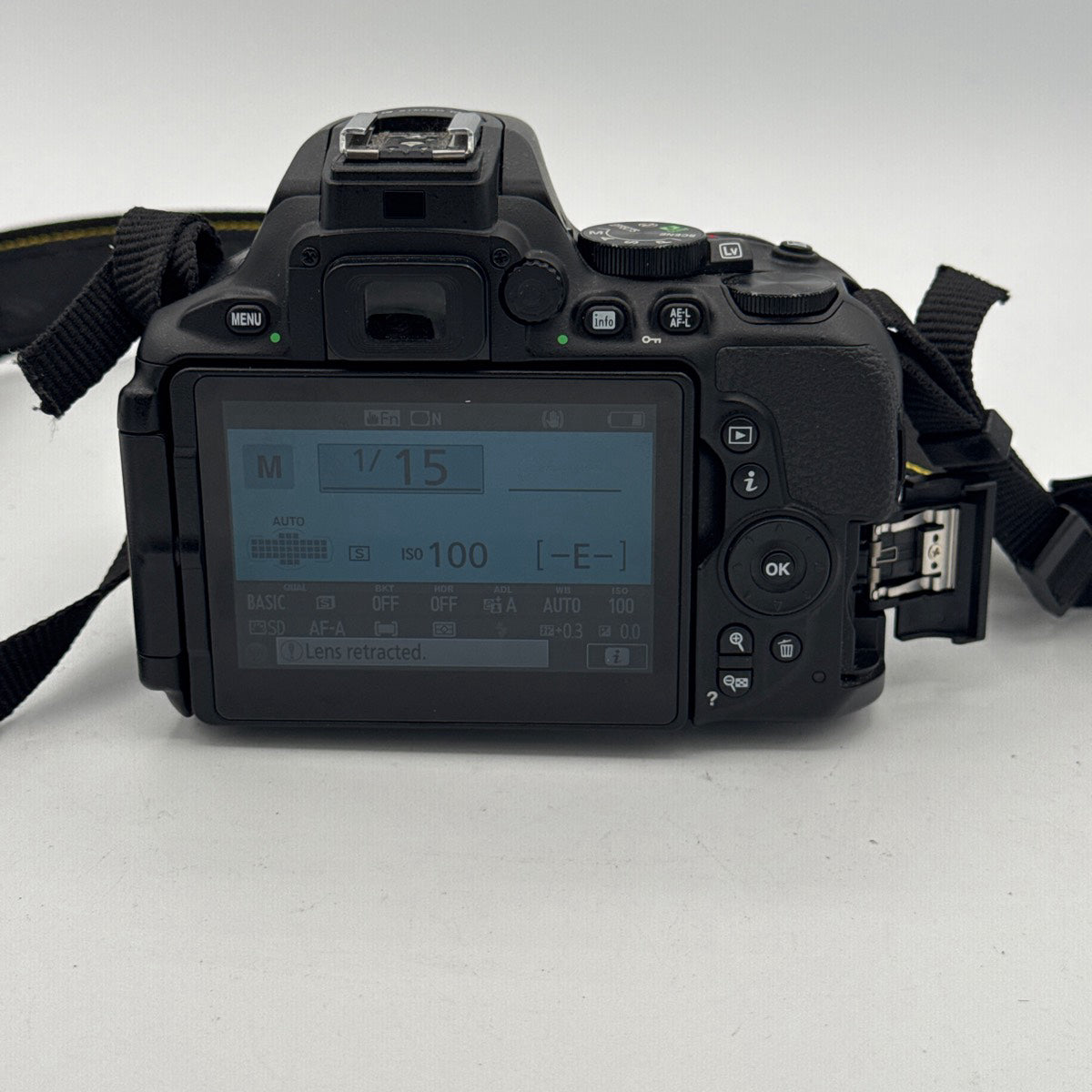 Used Nikon D5600 with 18-55mm f/3.5-5.6G Camera