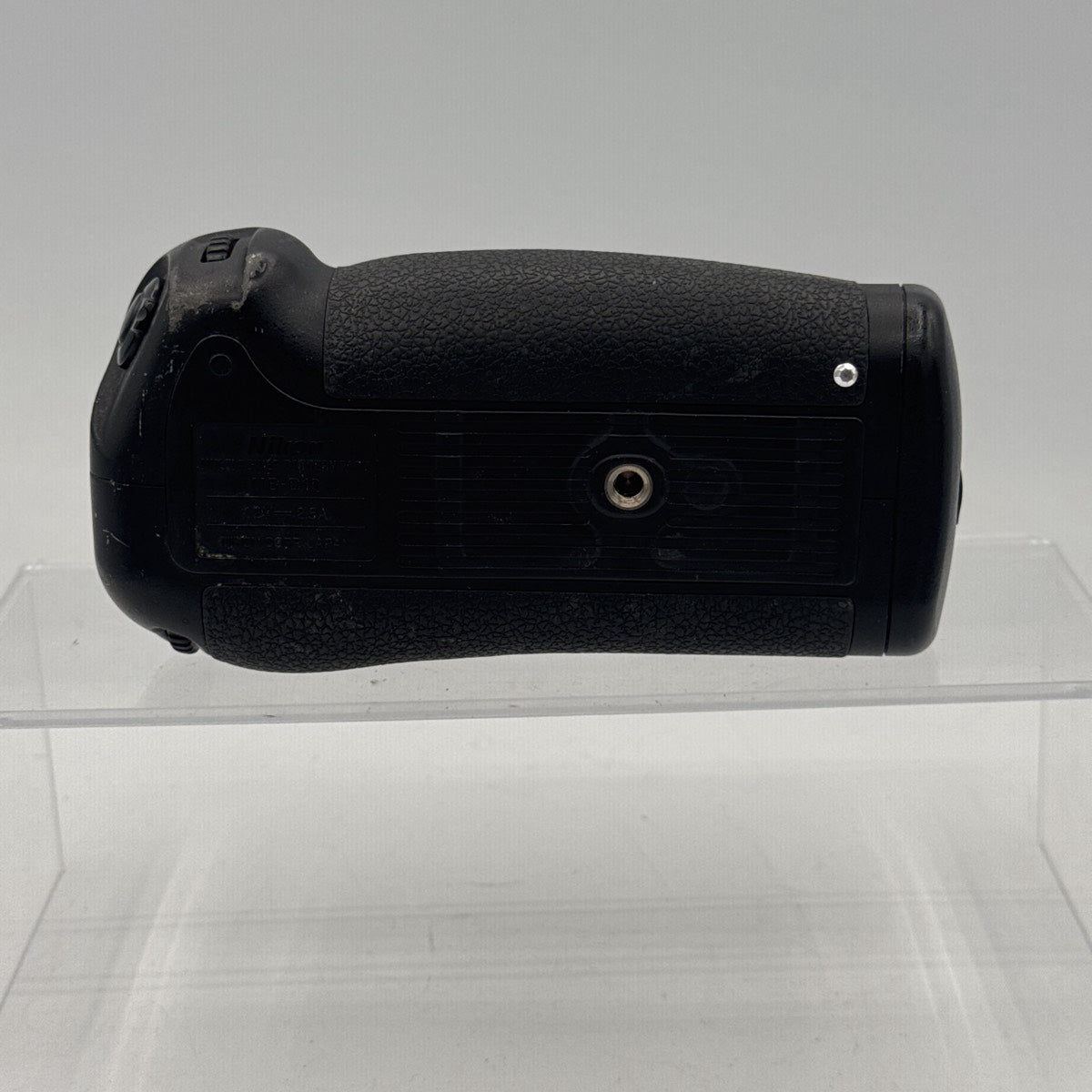 Used Nikon MB-D10