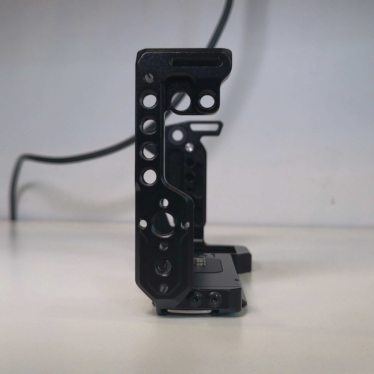Used Neewer Camera Cage for Sony FX3 & FX30