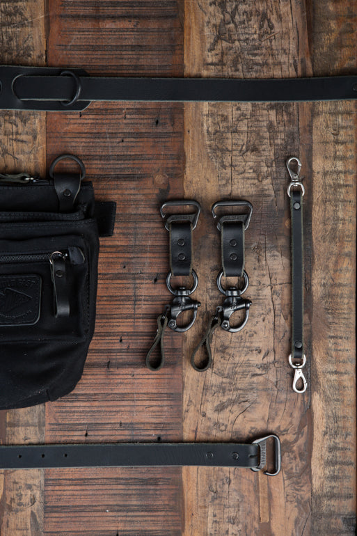 Leather Explorer Lens Quiver | Leather Messenger Bag