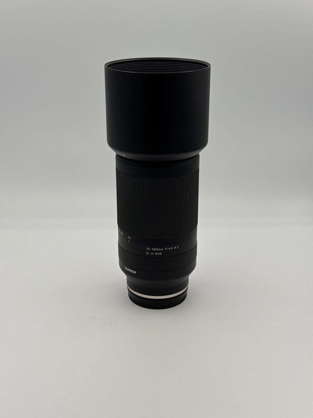 Used Tamron 70-300mm f/4.5-6.3 Di III RXD Lens (Sony E)