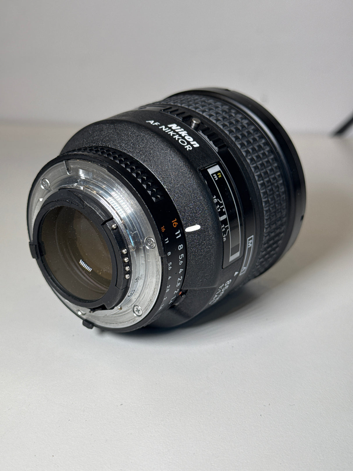 (USED) Nikon Nikkor 85mm F1.4D Lens