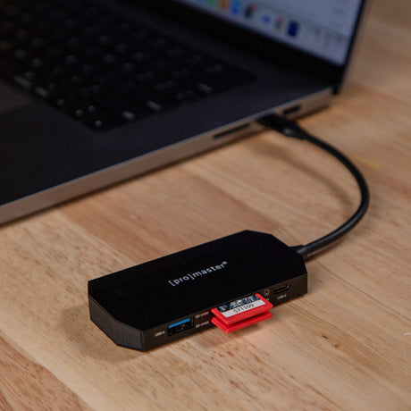 ProMaster  USB-C Card Reader & Hub for 2 SD Cards - Image 5