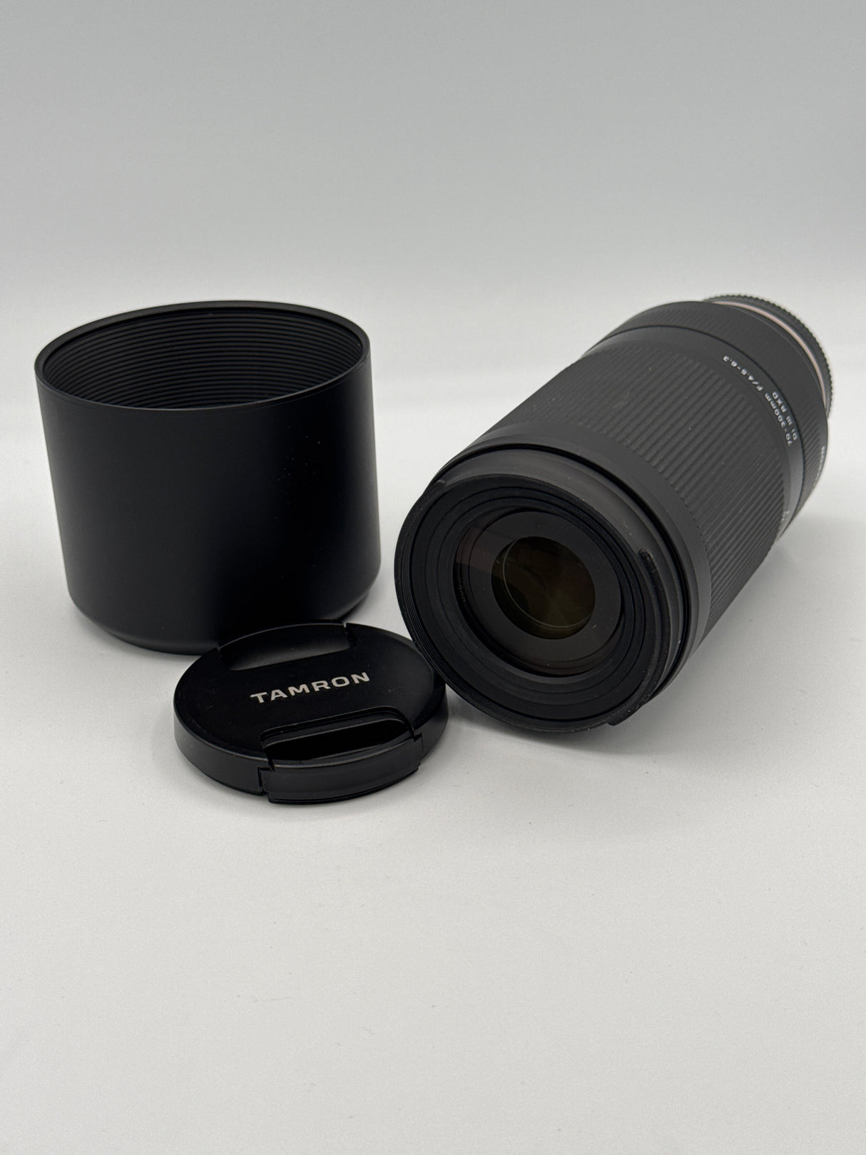 Used Tamron 70-300mm f/4.5-6.3 Di III RXD Lens (Sony E)