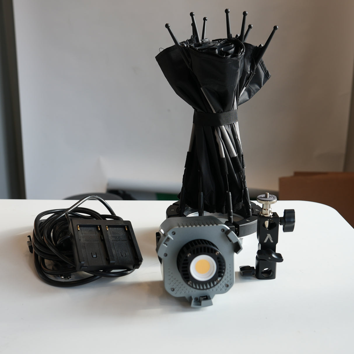 (USED) Amaran 60d S 65W Continuous Light Bundle