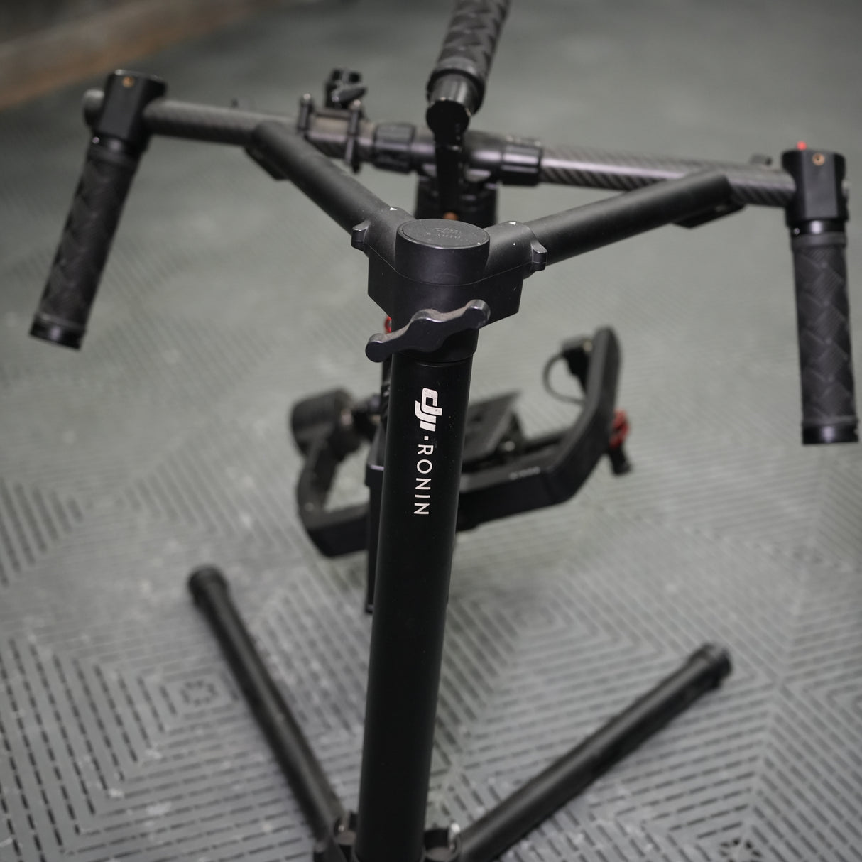 (USED) DJI RONIN-M Gimbal with Stand