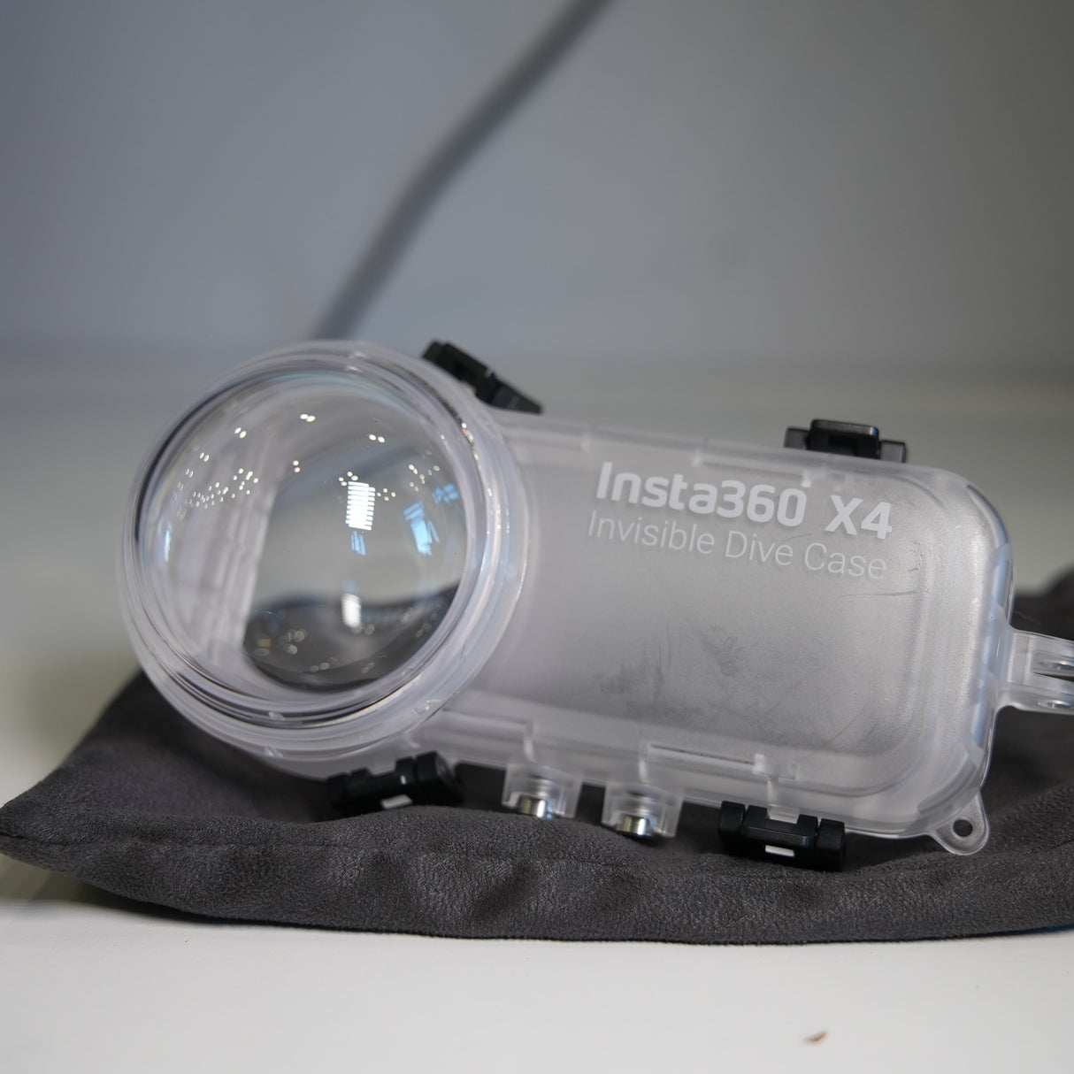 (USED) Insta360 Invisible Dive Case for X4