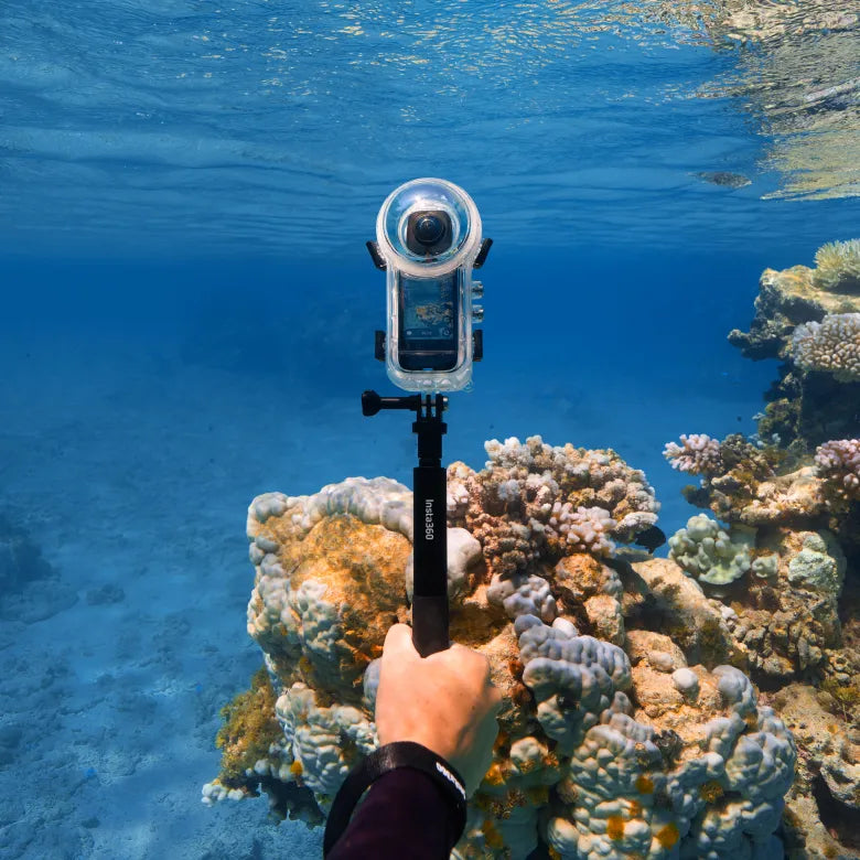 Insta360 X4