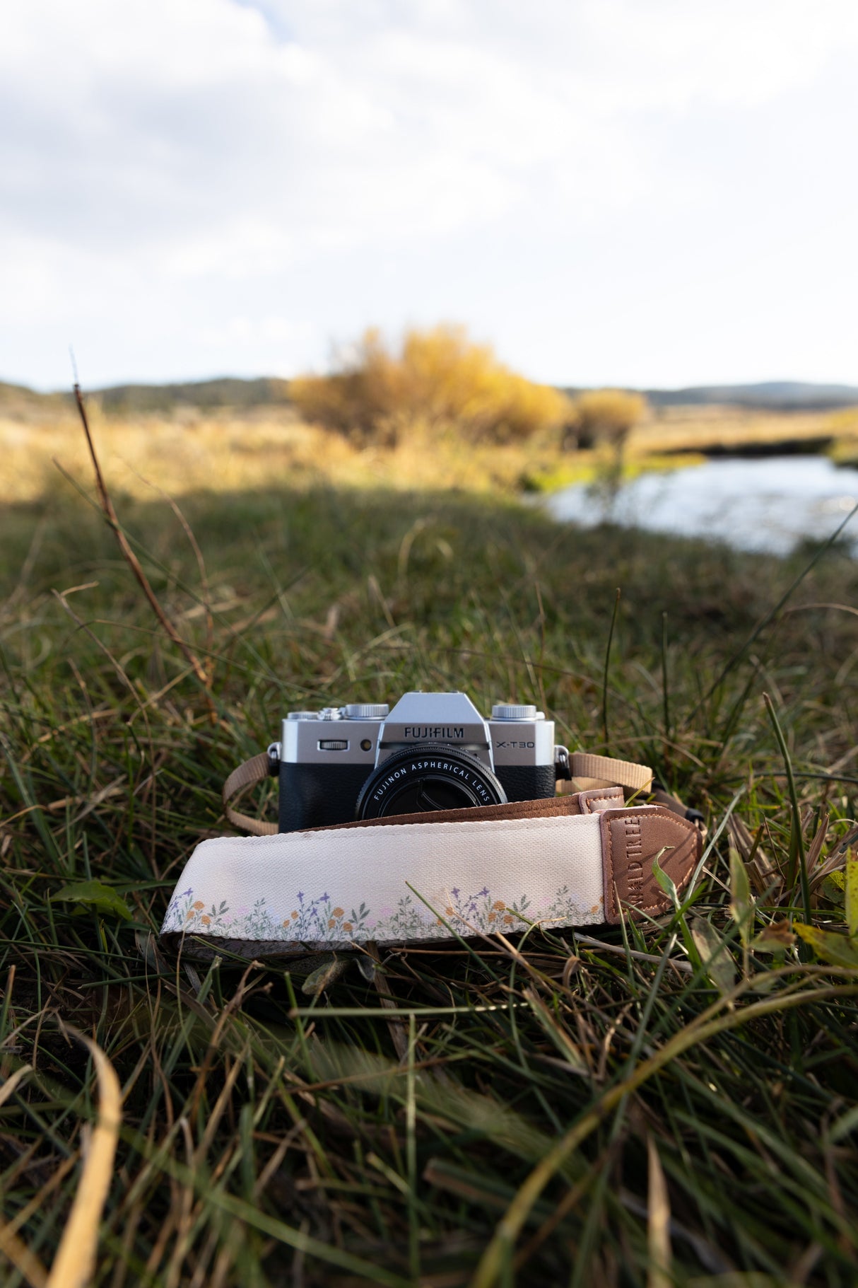 Flower Field Tan Camera Strap