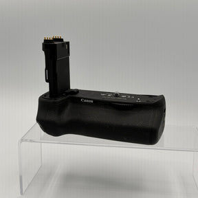 Used Canon BG-E21 battery grip