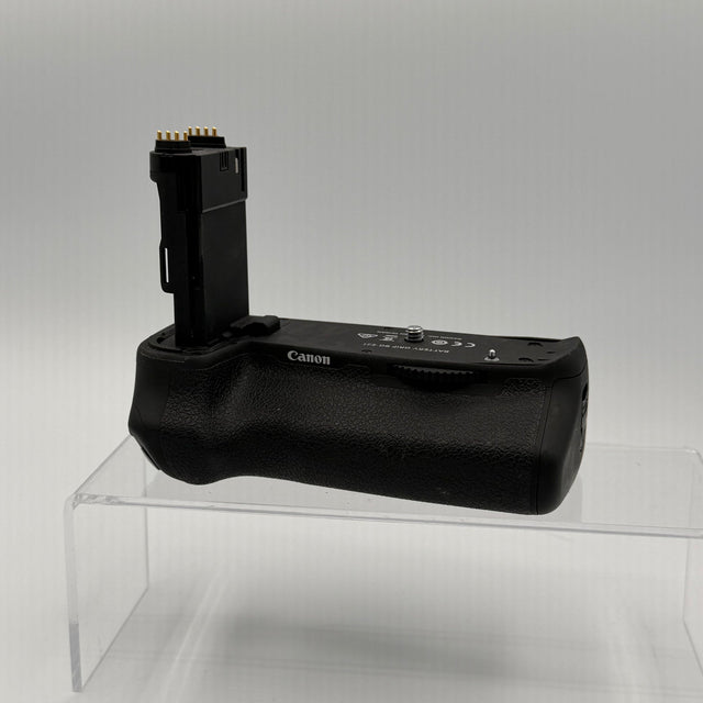 Used Canon BG-E21 battery grip
