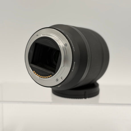Used Sony FE 28-70mm f/3.5-5.6 OSS kit lens