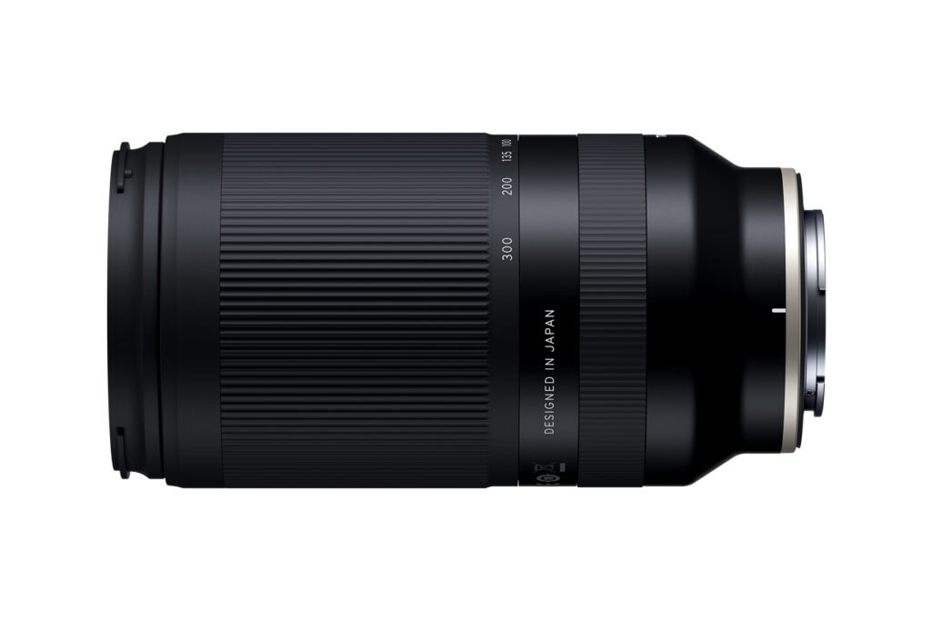 Tamron 70-300mm F/4.5-6.3 Di III RXD — side profile