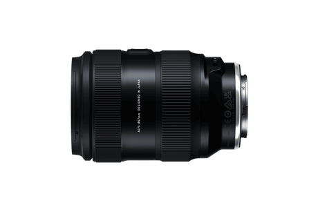 Tamron 35-100mm F/2.8 Di III VXD lens, underside view