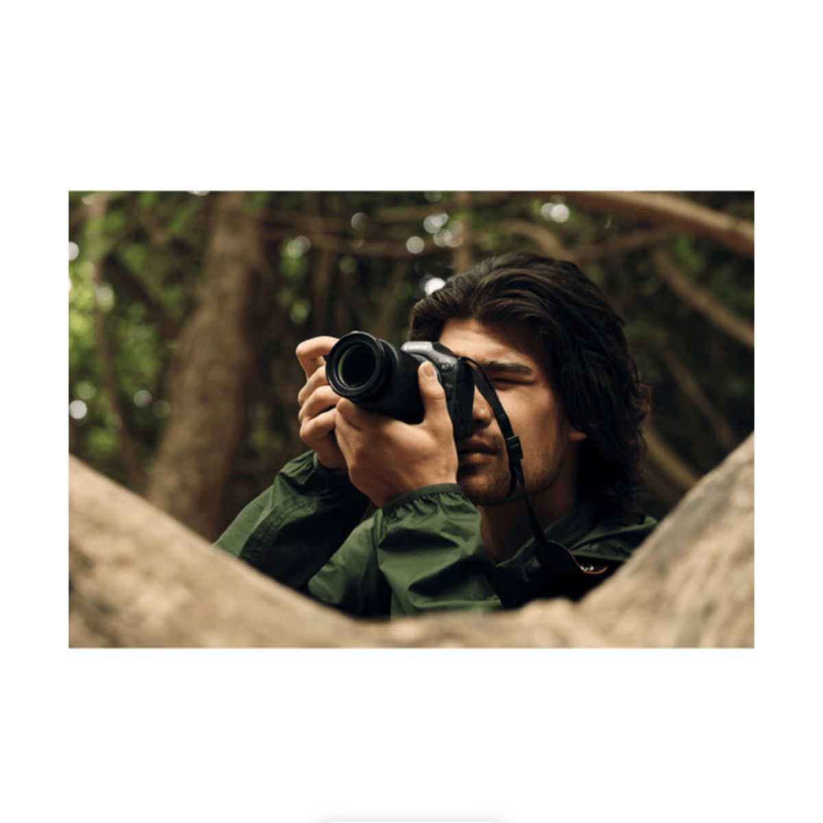 Canon EOS R7 Mirrorless Camera with 18-45mm Lens Content Creator Kit