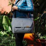 Everyday Messenger | 13L | Ash