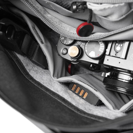 Field Pouch V2 | Black (PFAS)