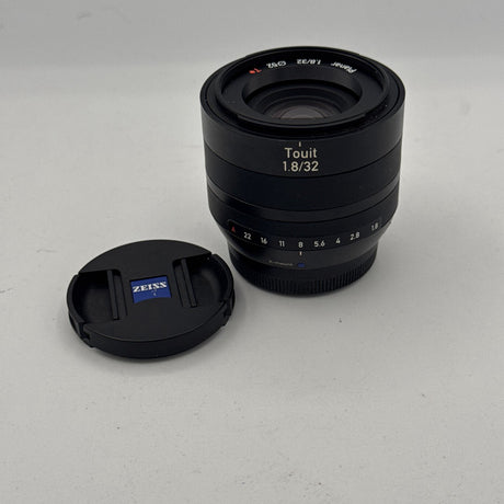 Used Zeiss Touit 32mm f/1.8 XF-Mount Lens