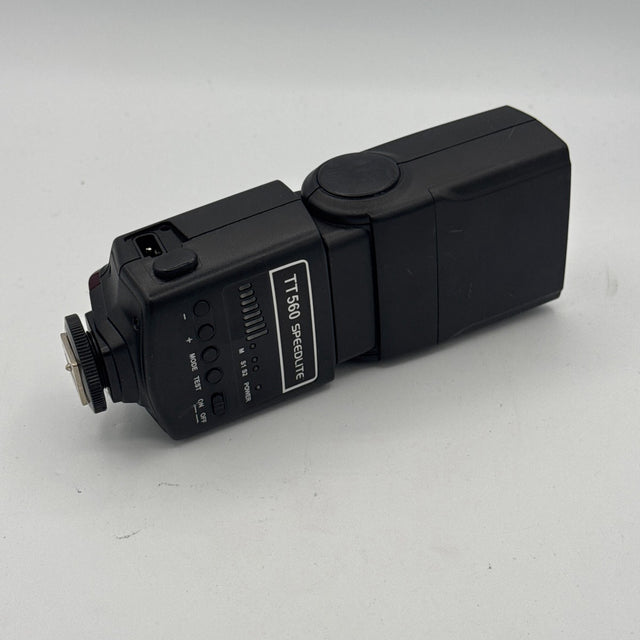 Used Neewer TT560 Speedlite