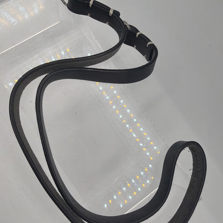 Used Peak design and Clever Camera straps kit
