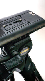 TS300CF-Q Fluid Head & Tripod Kit